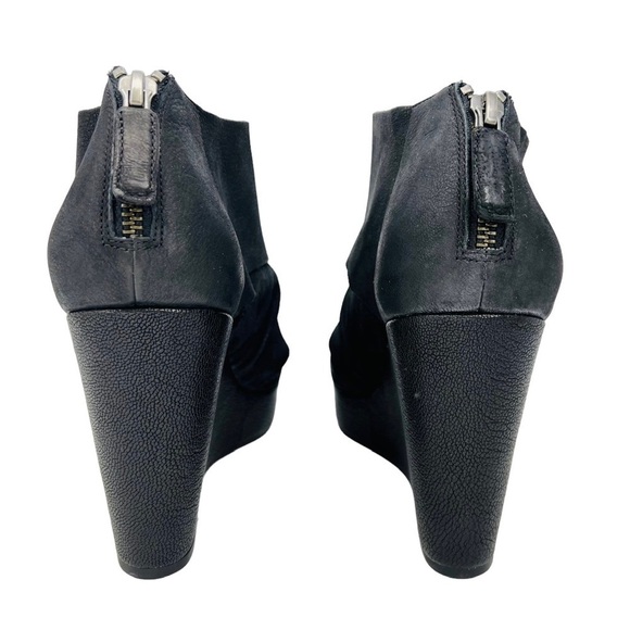 Eileen Fisher Draw Draped Black Nubuck Leather Wedge Heel Sandal Size 7.5 EUC - Picture 5 of 12